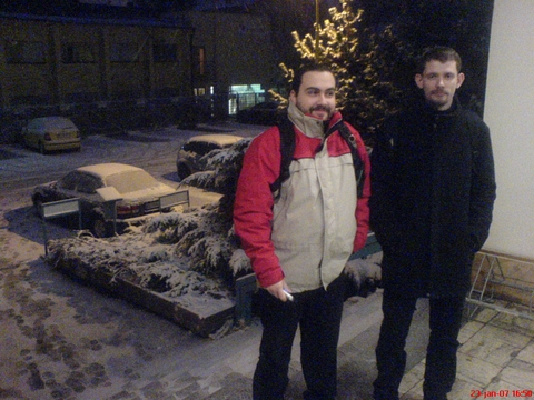 Ako sme sa s Valerom zo snehu tešili.