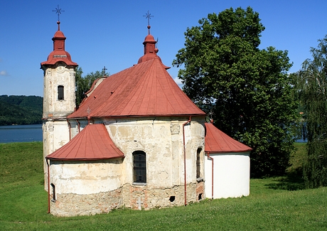 Barokovo-rokokový kostol Sv. Štefana Krála z roku 1780, Nová Kelča