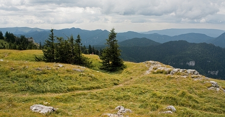 pohľad na Krížnu (vľavo) pohľad na Krížnu (vľavo)