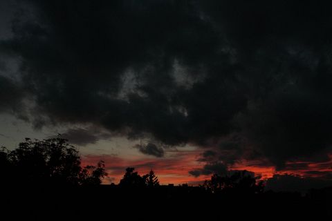 ... tentokrát zapadalo do červena ...